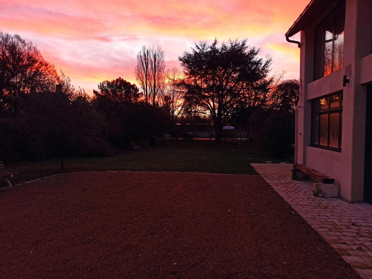 La Douceur Saumuroise Avec Petit Dejeuner Exteriér fotografie